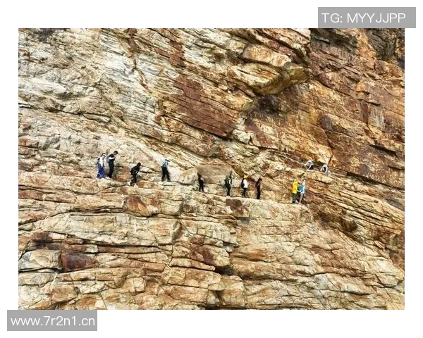 深圳攀岩队速度训练的挑战与突破探索之旅 深圳攀岩队速度训练的挑战与突破探索之旅